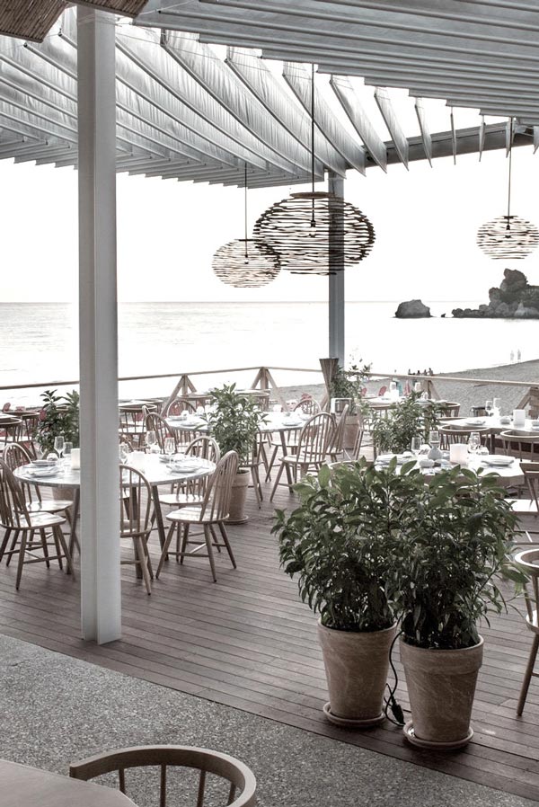 Thetacon Architecture Construction Corfu Pazuzu Beach Bar and Restaurant Glyfada beach soft sanded beach sunset ionian sea featured cover