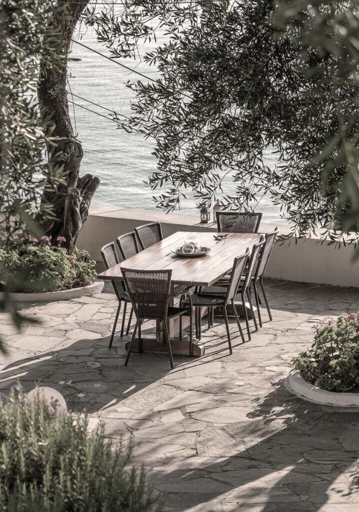 Thetacon Architecture Construction Corfu Zoela Faye Modern villa in Achilleion cover