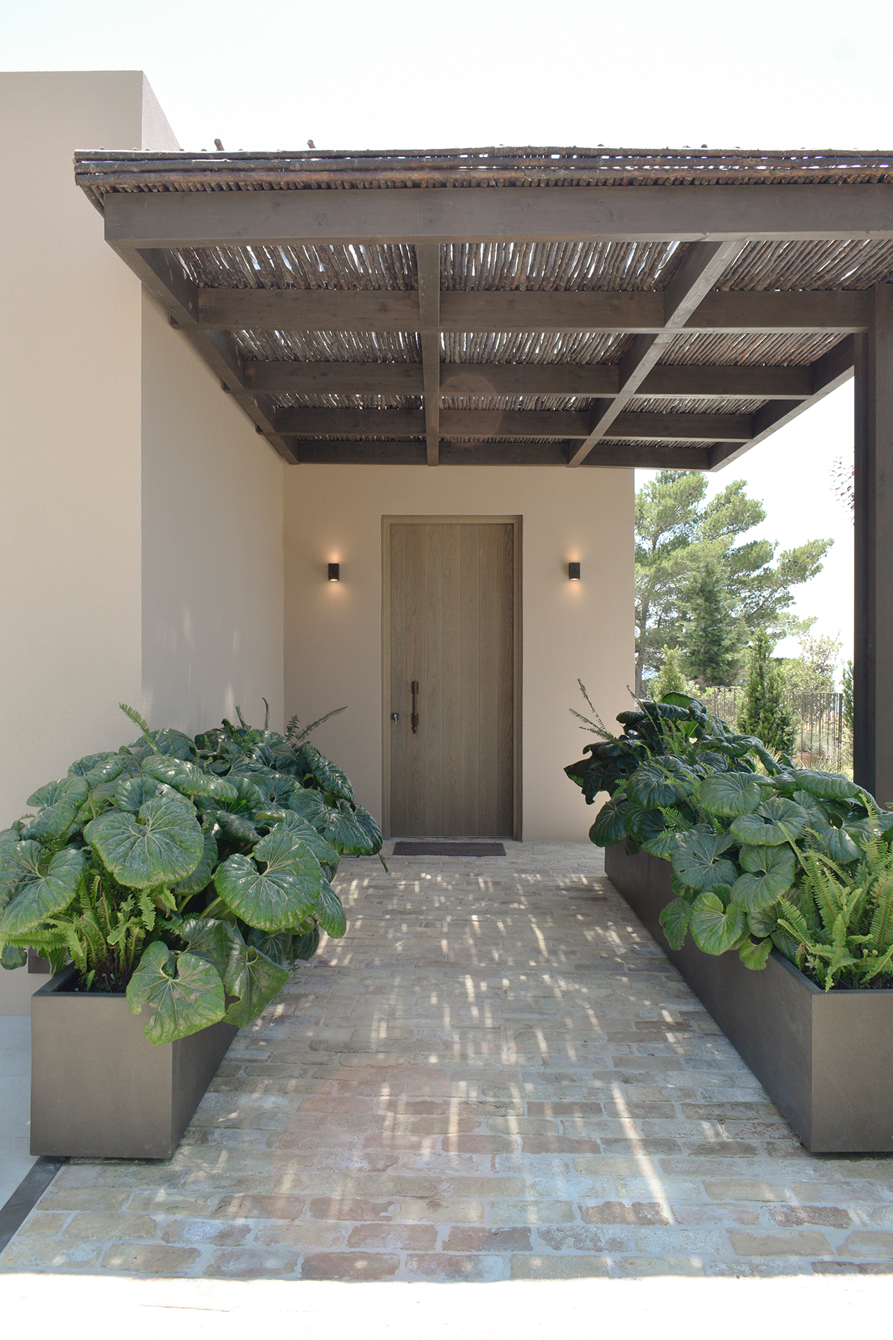 Thetacon Architecture Construction Corfu Amemto Minimal villa in Pelekas Result Entrance
